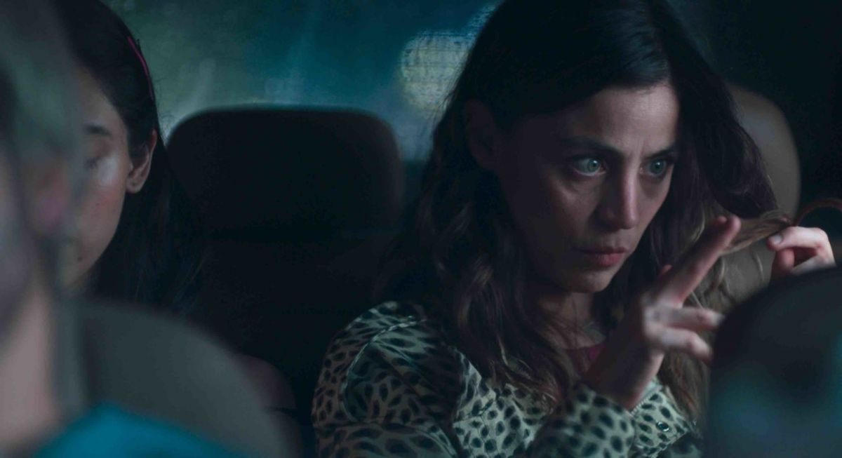 Crítica de "Amores modernos", Matías Meyer y una película que de moderna no tiene nada