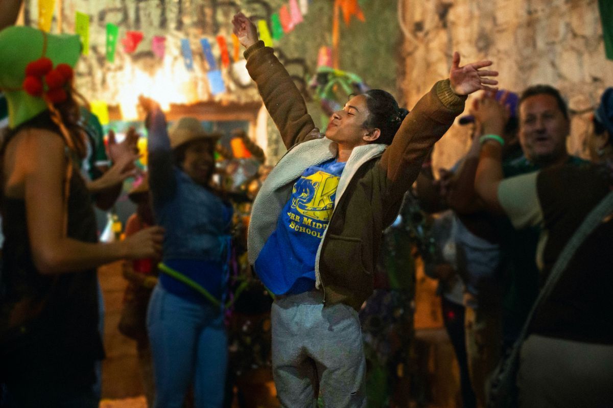 Crítica de "Karnawal", el difícil camino hacia la adultez en un drama ascético