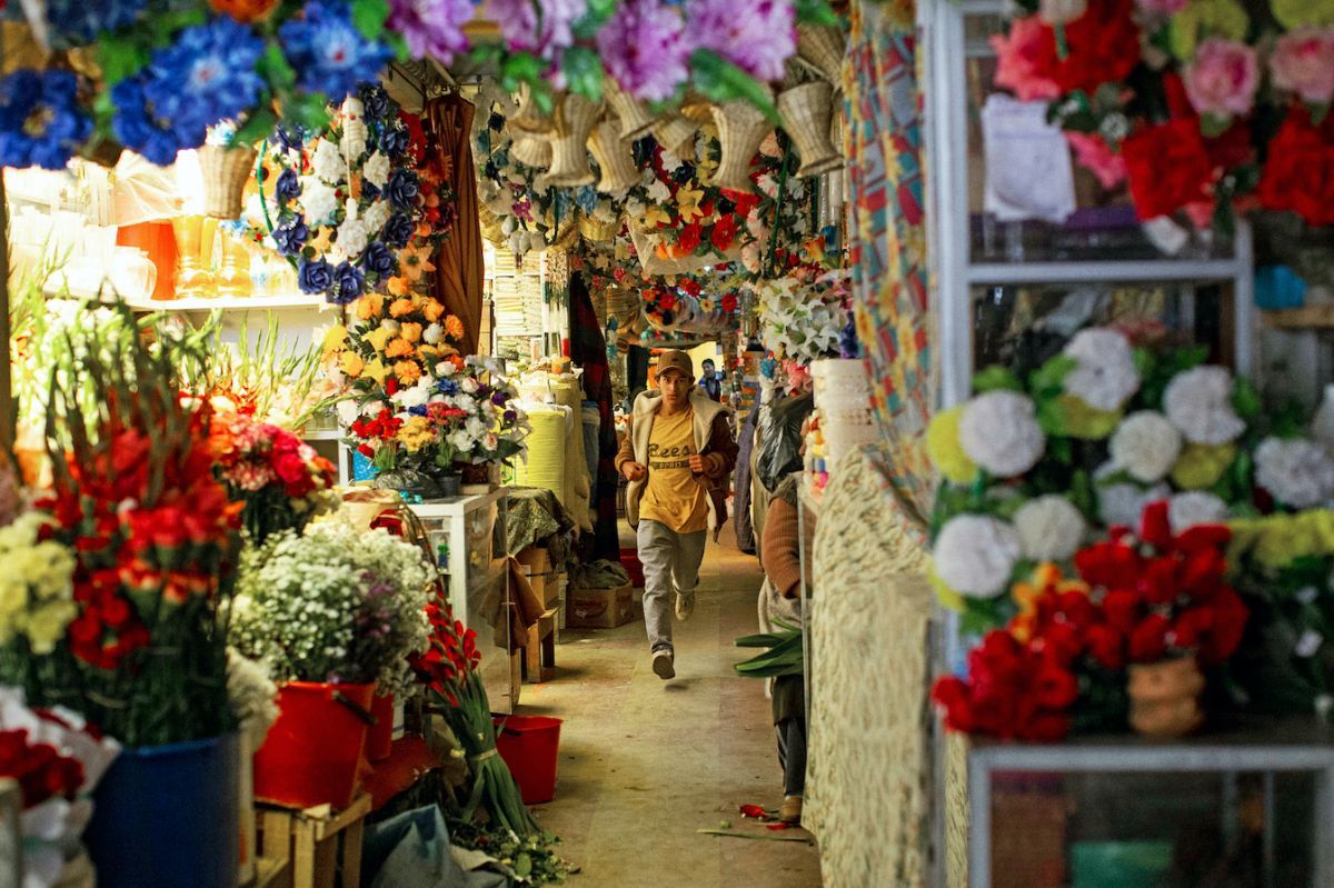 Crítica de "Karnawal", el difícil camino hacia la adultez en un drama ascético