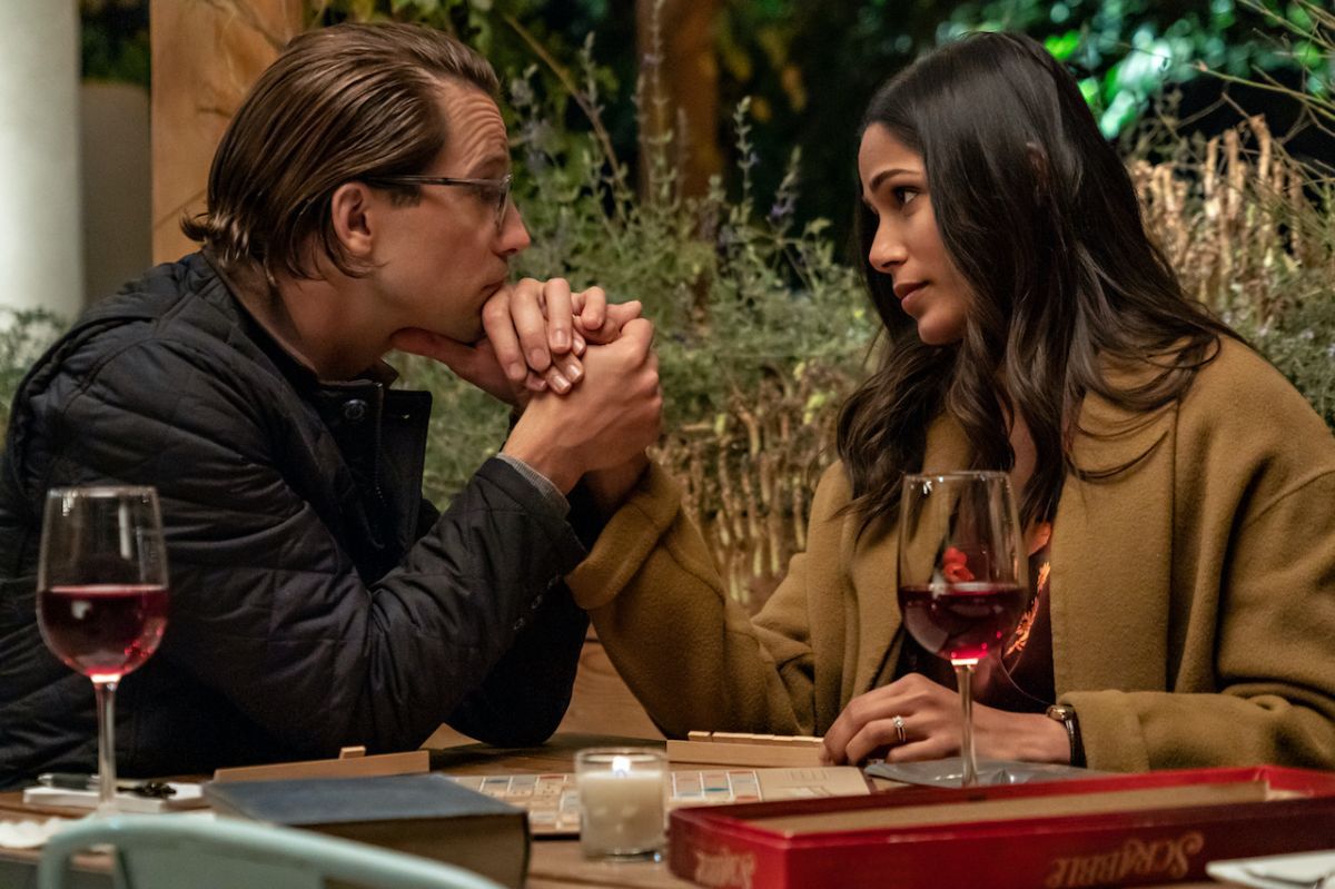 Crítica de “Intrusión”, entretenido y convencional thriller psicológico con Freida Pinto