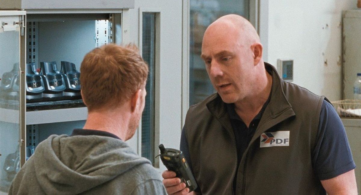 Crítica de "Lazos de familia",  Ken Loach y una película más de denuncia