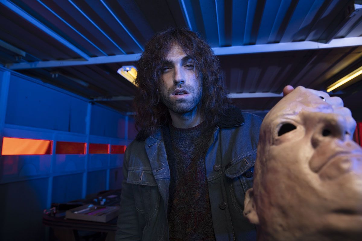 Crítica de “Entre hombres”, la ultra violenta miniserie de Pablo Fendrik