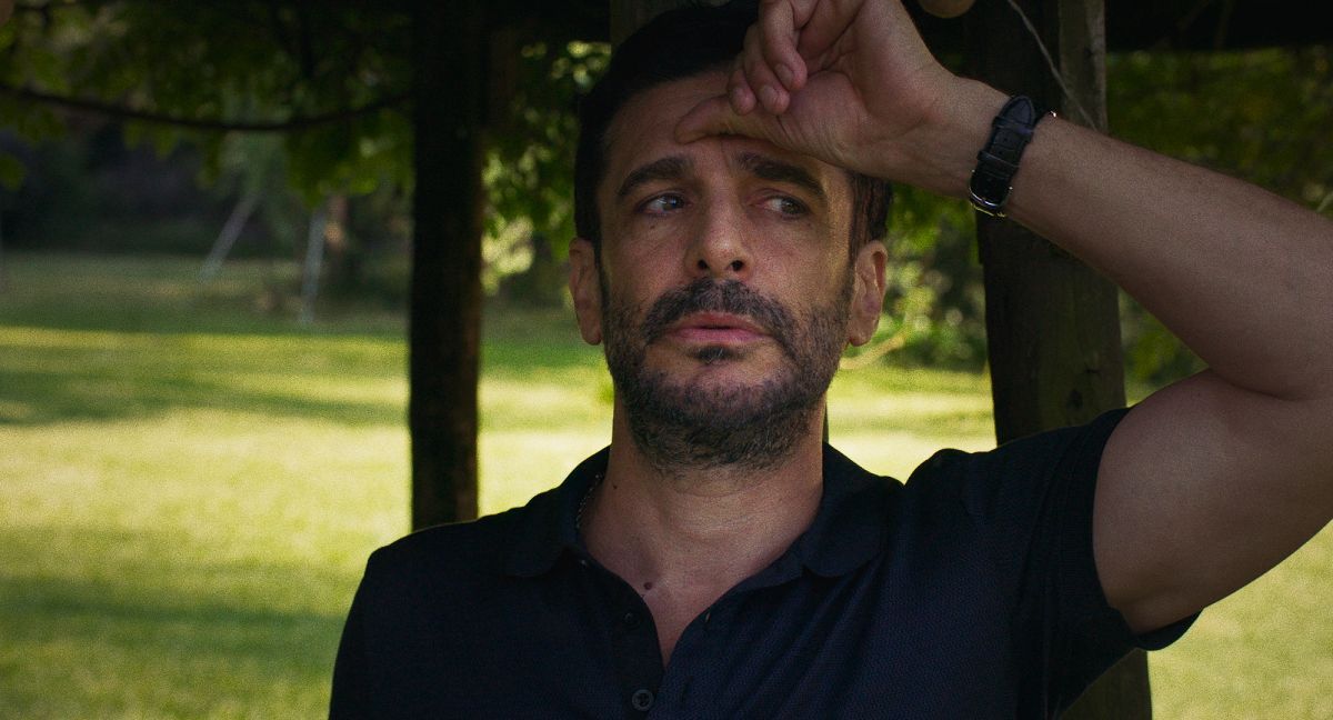 Crítica de "Errante corazón" con un impresionante Leonardo Sbaraglia en el "tour de force" emocional de un hombre gay