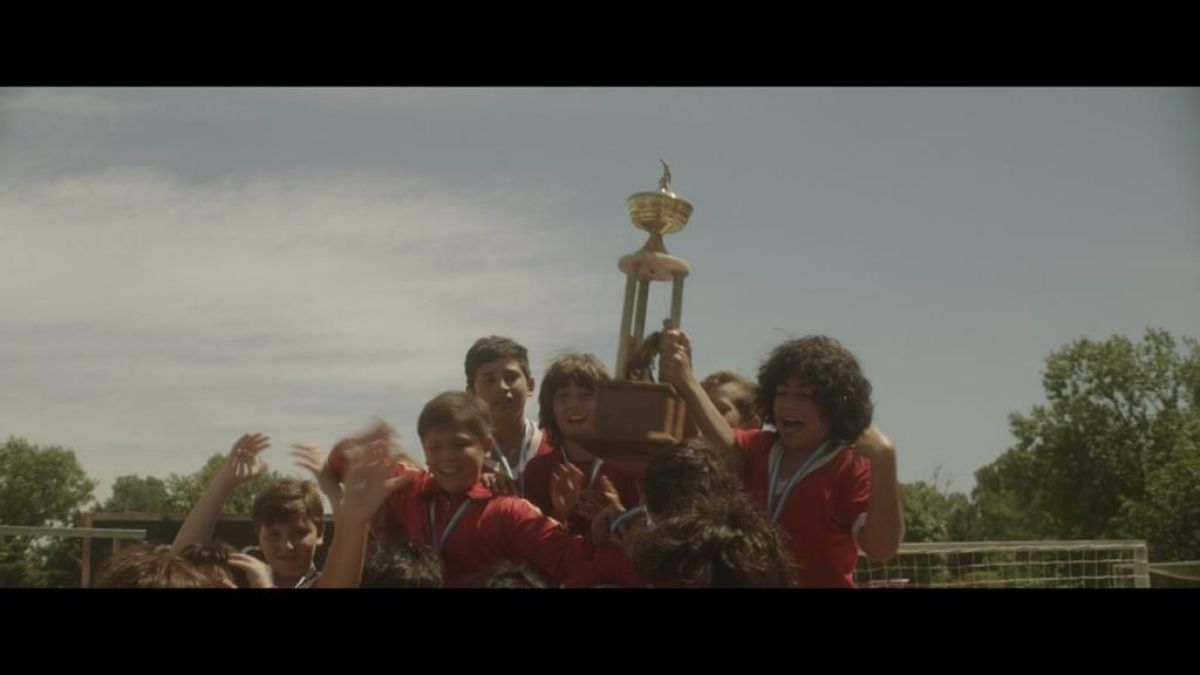 Nazareno Casero, Juan Palomino y Nicolas Goldschmidt tras el sueño de Maradona