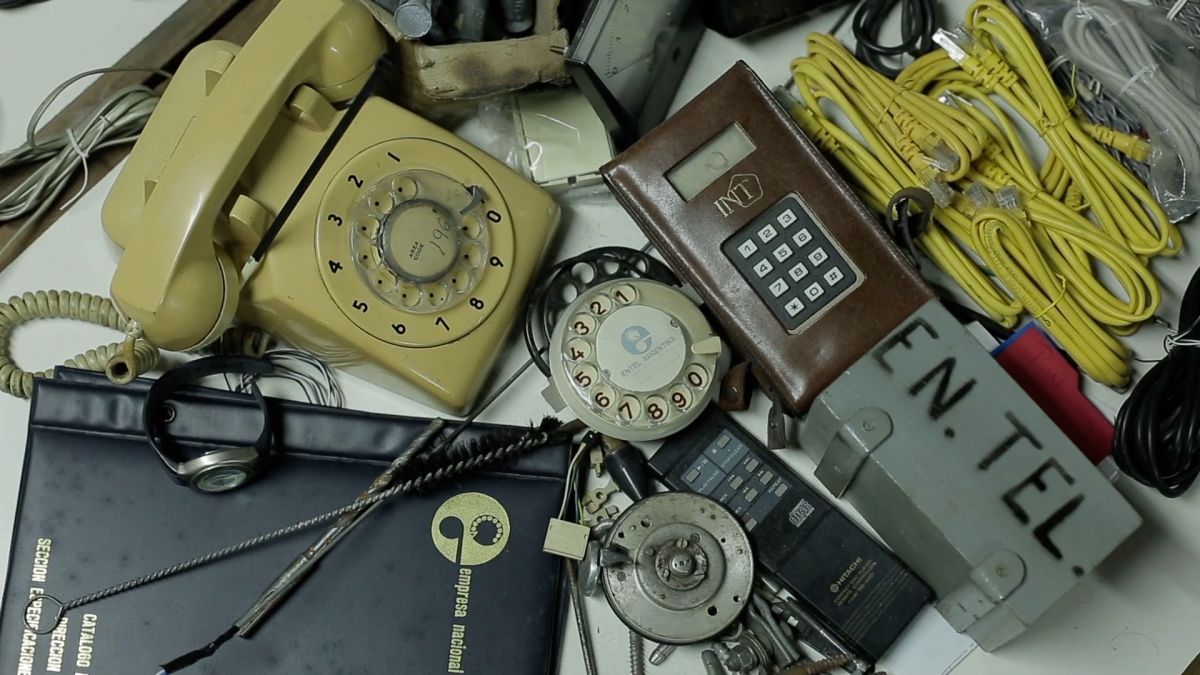 Crítica de "Retiros (in)voluntarios" de Sandra Gugliotta, historias de neoliberalismo