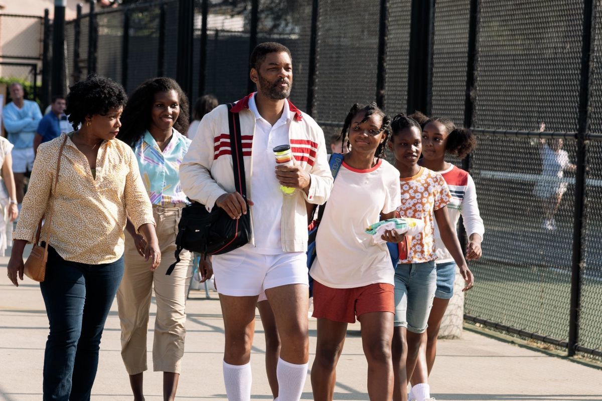 Crítica de “Rey Richard: Una familia ganadora”, biopic de las tenistas Williams con Will Smith