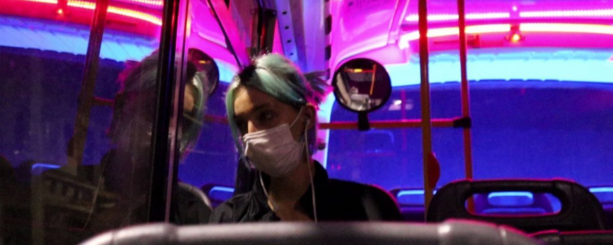 Crítica de “Reloj, Soledad”, la culpa y el castigo en la nueva obra de César González