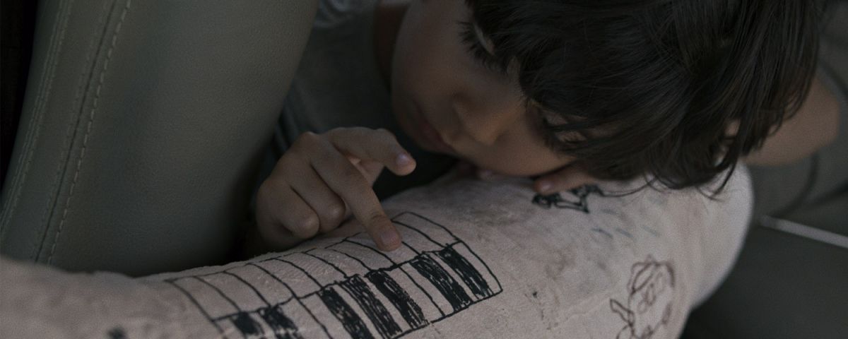 Crítica de “Hit the road”, el agridulce viaje familiar de Panah Panahi