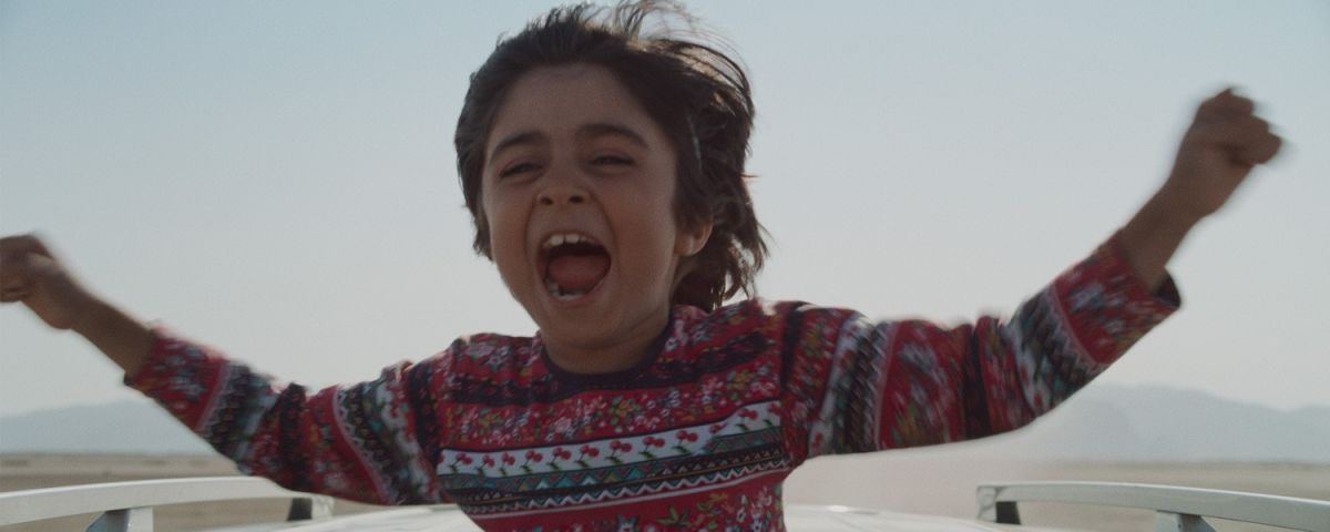 Crítica de “Hit the road”, el agridulce viaje familiar de Panah Panahi