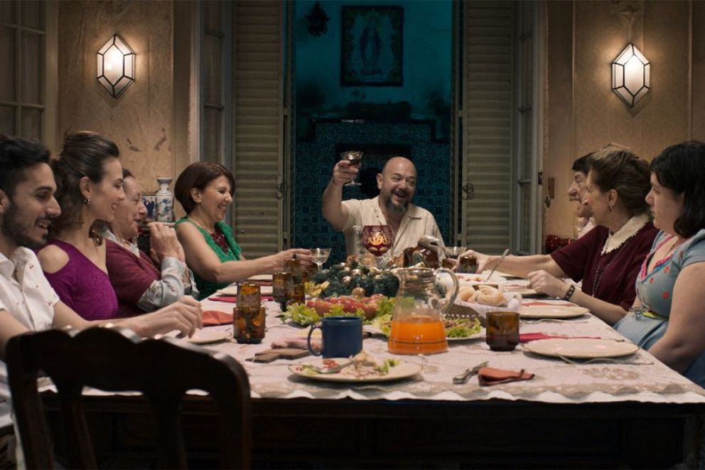 Crítica de "El cuento del tío", un juego absurdo de Nacho Guggiari