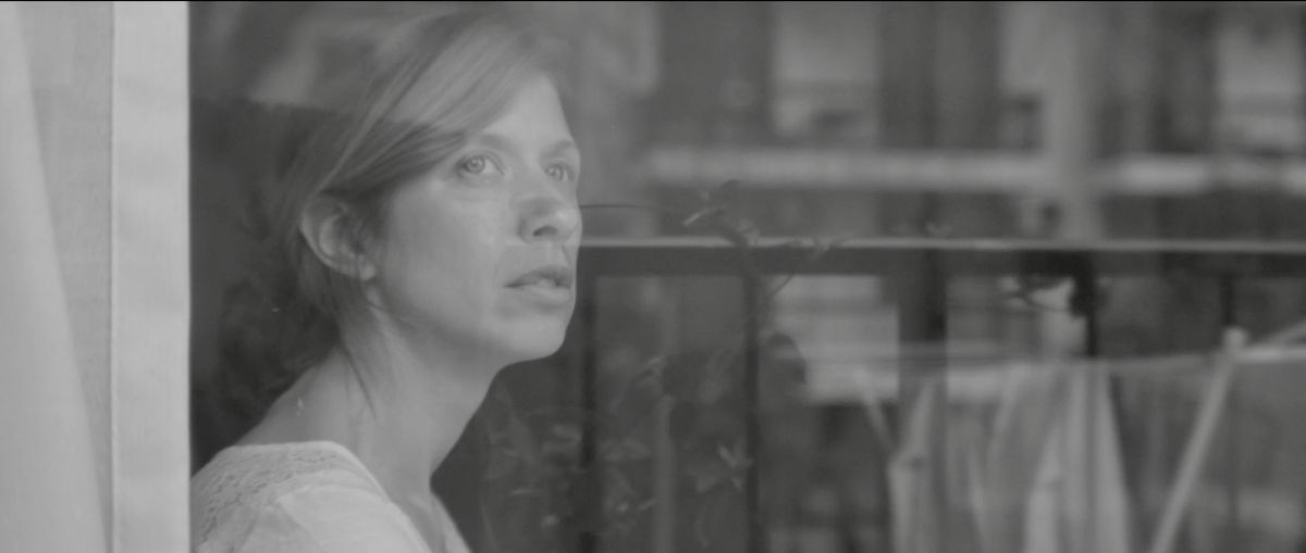 Crítica de "Años cortos, días eternos", la compleja tarea de la maternar según Silvina Estévez