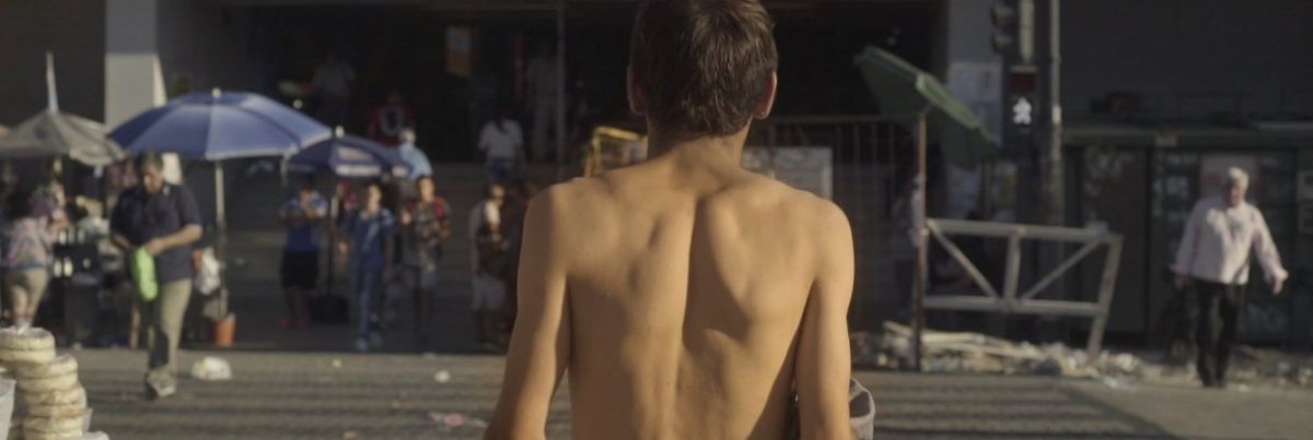 Crítica ce "Miserere" y la prostitución masculina en Plaza Once según Francisco Ríos Flores