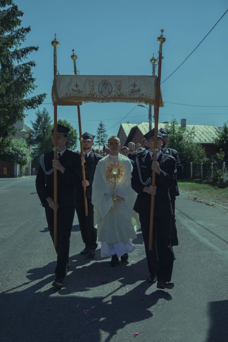 Crítica de “Corpus Christi”, o cuando los pecadores buscan el perdón pero no el olvido