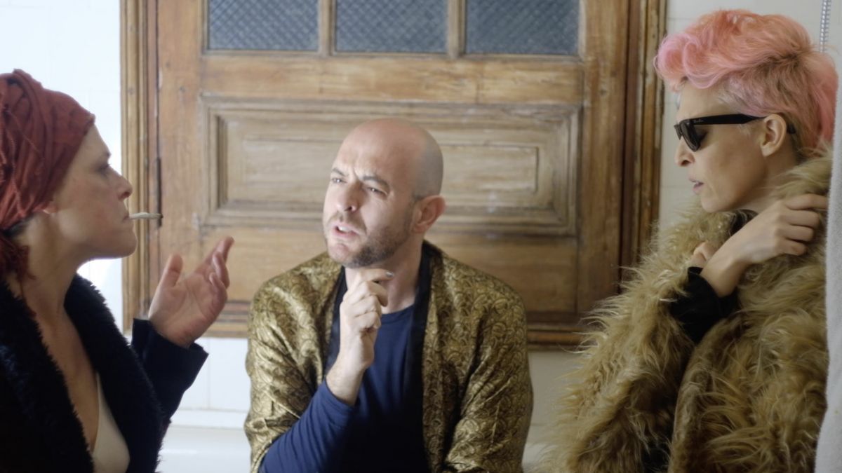 Crítica de “(upa!) una pandemia argentina”, de Santiago Giralt, Tamae Garateguy y Camila Toker