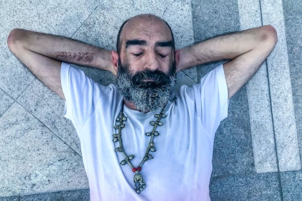 Crítica de “Copacabana Papers”, de Fernando Portabales sobre la figura de Sergio De Loof