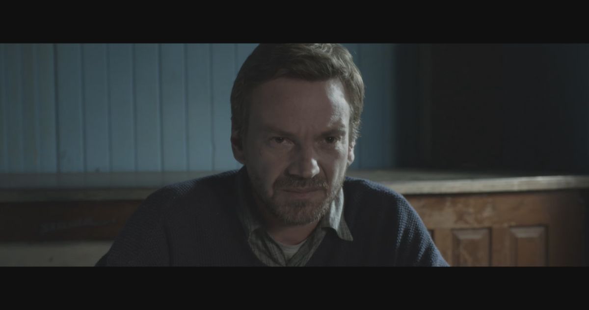 Crítica de "Bahía Blanca", el incómodo y fascinante debut de Rodrigo Caprotti con Guillermo Pfening