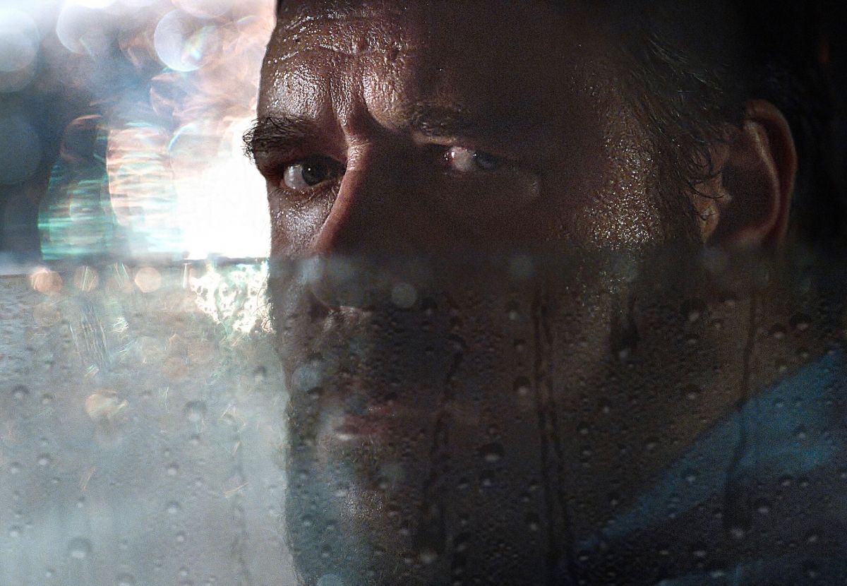 Crítica de “Fuera de control” con un violento Russell Crowe