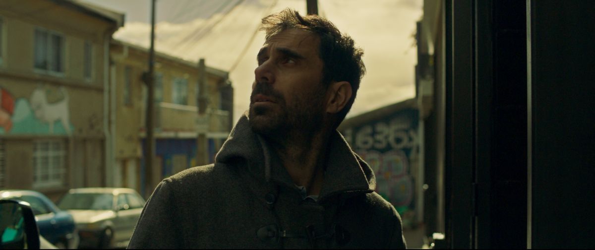 Crítica de "De la noche a la mañana", de Manuel Ferrari con Esteban Menis