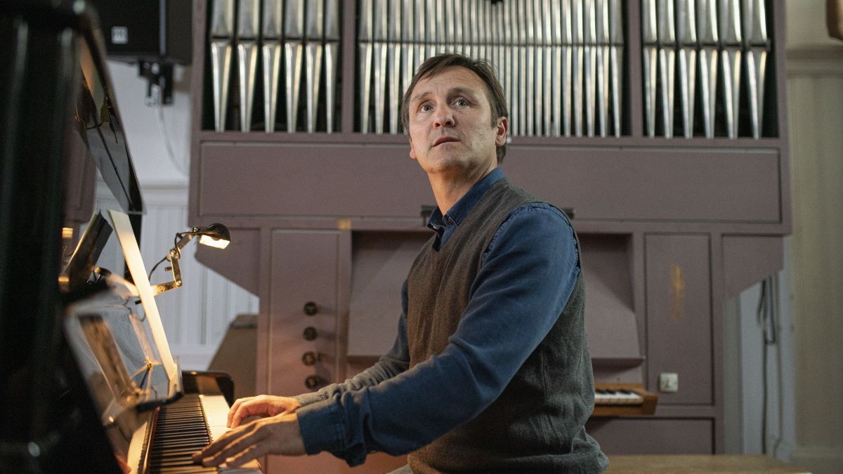 Crítica de "Otra ronda", película ganadora de un Oscar de Thomas Vinterberg y con Mads Mikkelsen 