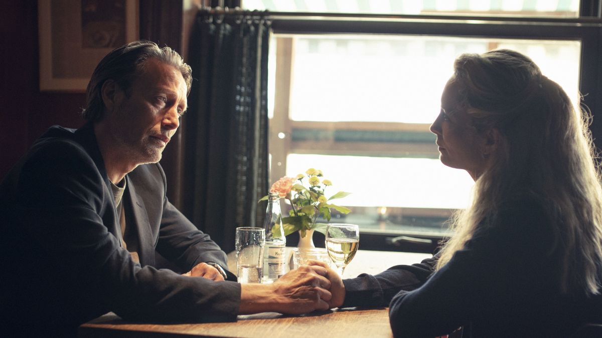 Crítica de "Otra ronda", película ganadora de un Oscar de Thomas Vinterberg y con Mads Mikkelsen 