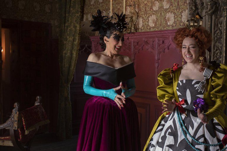 Manolo Caro prepara la película de "La casa de las flores" y filma "Érase una vez pero ya no”