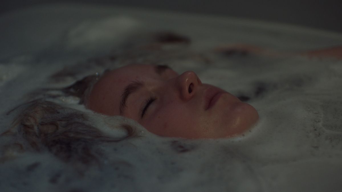 Crítica de “A Colony”, alegato anti racista de Geneviève Dulude-De Celles