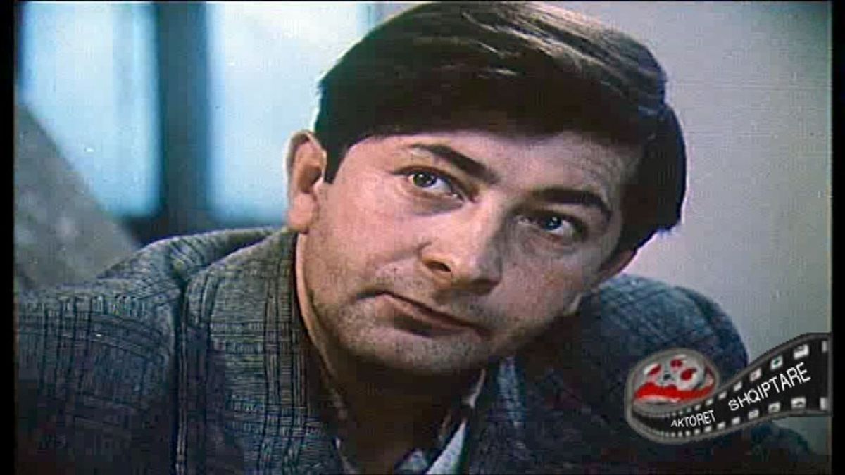 Crítica de “Mancha blanco” de Lucrecia Oviedo sobre el actor Minella Borova