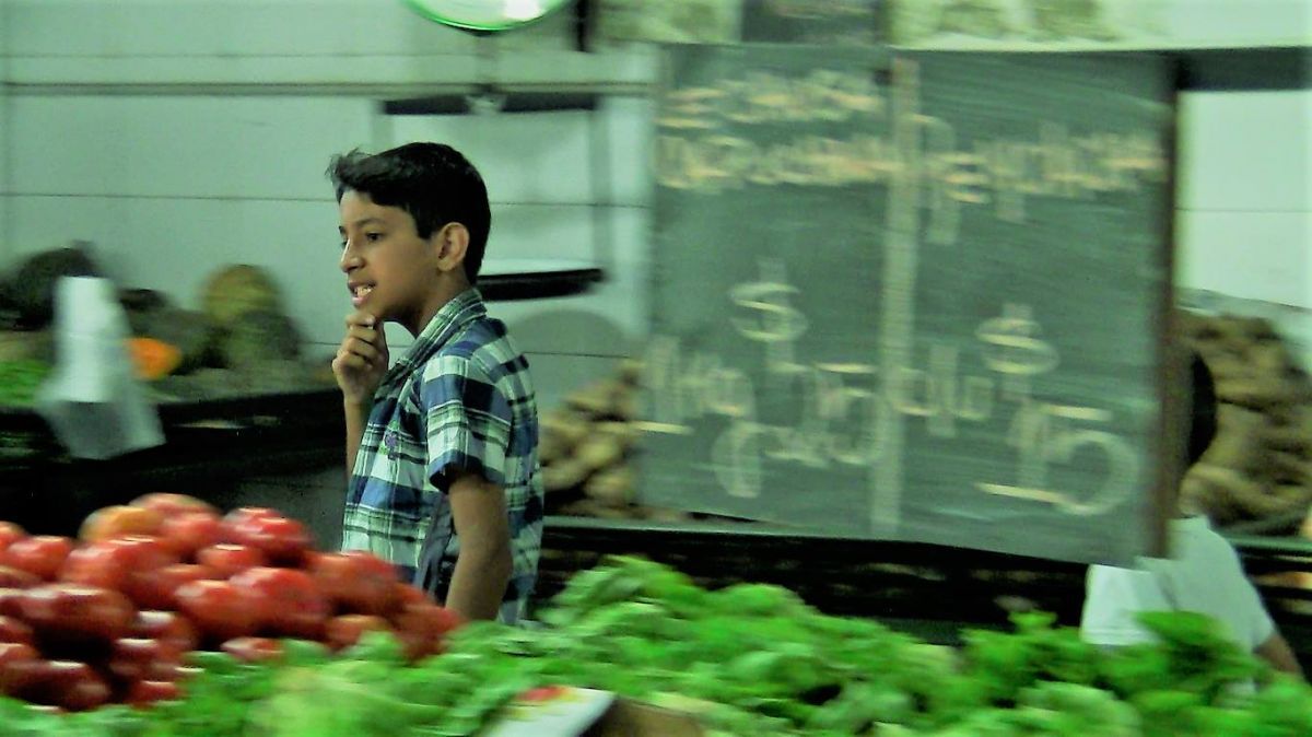 Crítica de “13.000 km de Siria”, de Fernando Lojo, el drama de los refugiados sirios en Argentina
