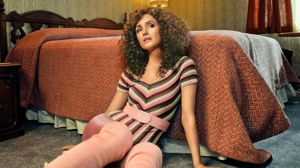 Crítica de “Physical”, la serie de humor negro que hace honor al culto sobre el cuerpo
