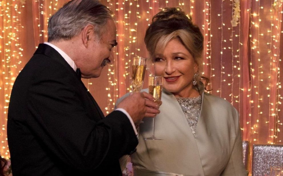 Crítica de "La casa de las flores: La Película", el melodrama kitsch de Manolo Caro