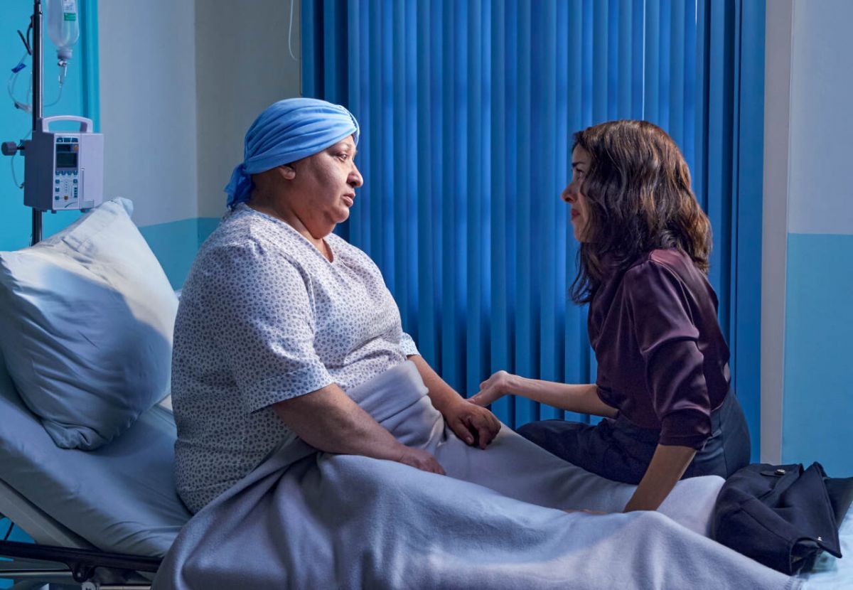 Crítica de "La casa de las flores: La Película", el melodrama kitsch de Manolo Caro