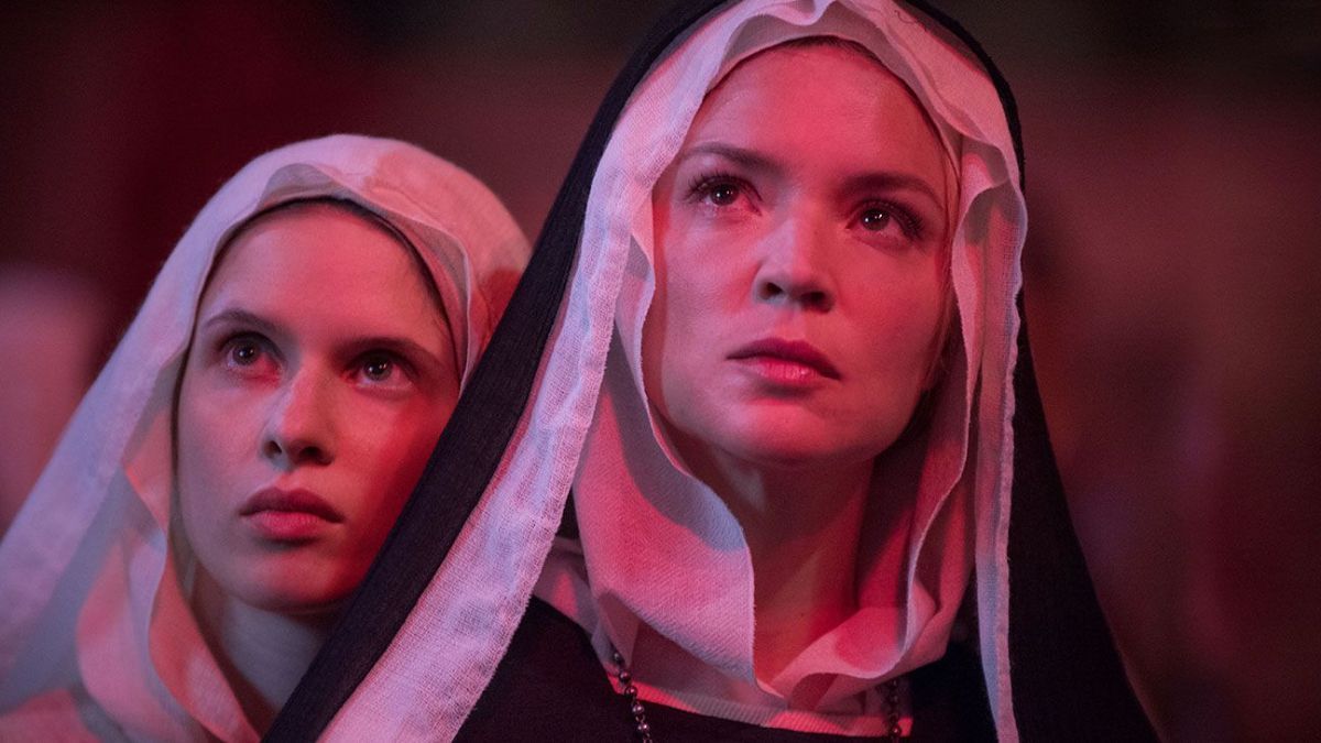 Crítica de "Benedetta" las santas, brujas y lesbianas de Paul Verhoeven 